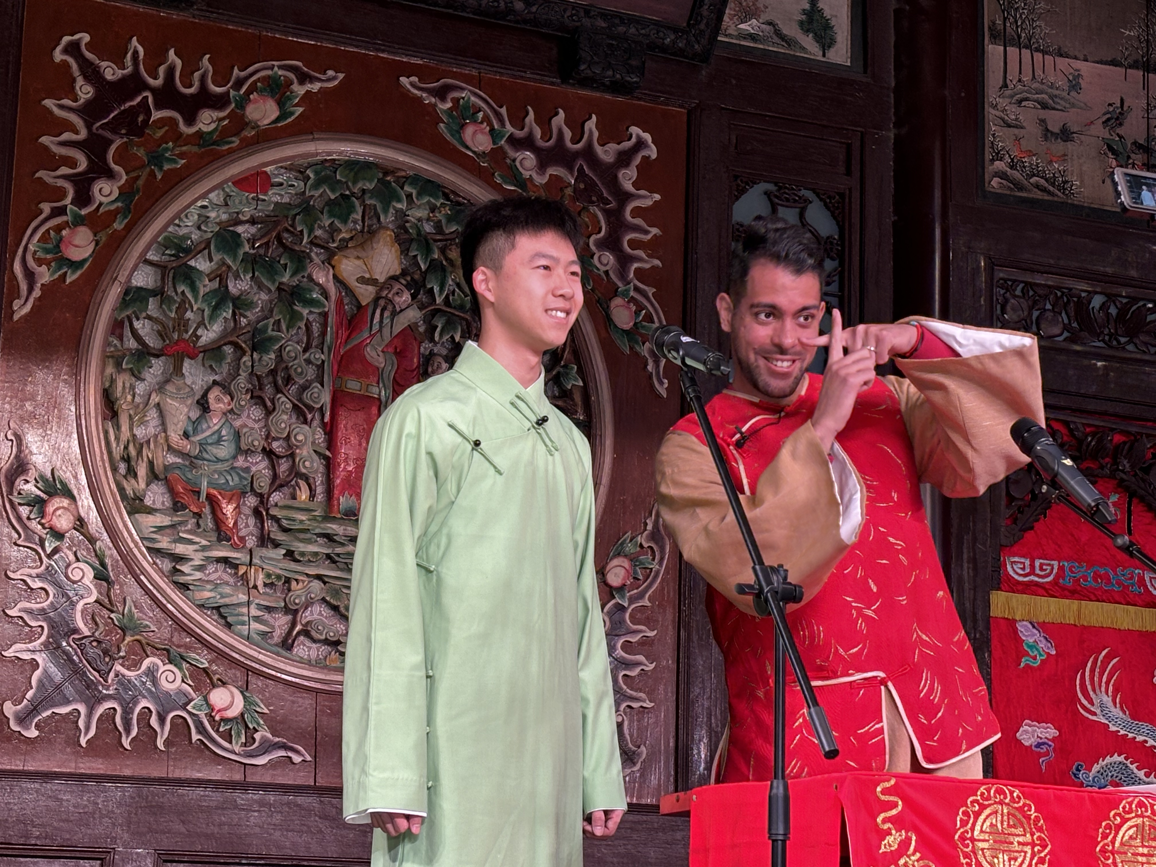 “醉美”在天津 委内瑞拉友人过“津味”大年_fororder_1