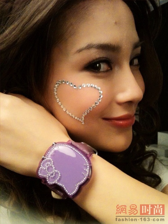 angelababy早期日本走秀 和现在判若两人