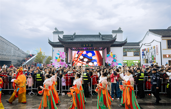 2024年“水韻江蘇·非遺陪你過大年”  無錫梅村泰伯廟會民俗巡遊_fororder_圖片 3