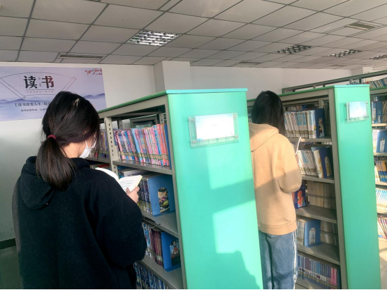 河北泊頭：多彩活動添熱度 圖書館裏“閱讀忙”_fororder_河北泊頭：多彩活動添熱度 圖書館裏“閱讀忙”408