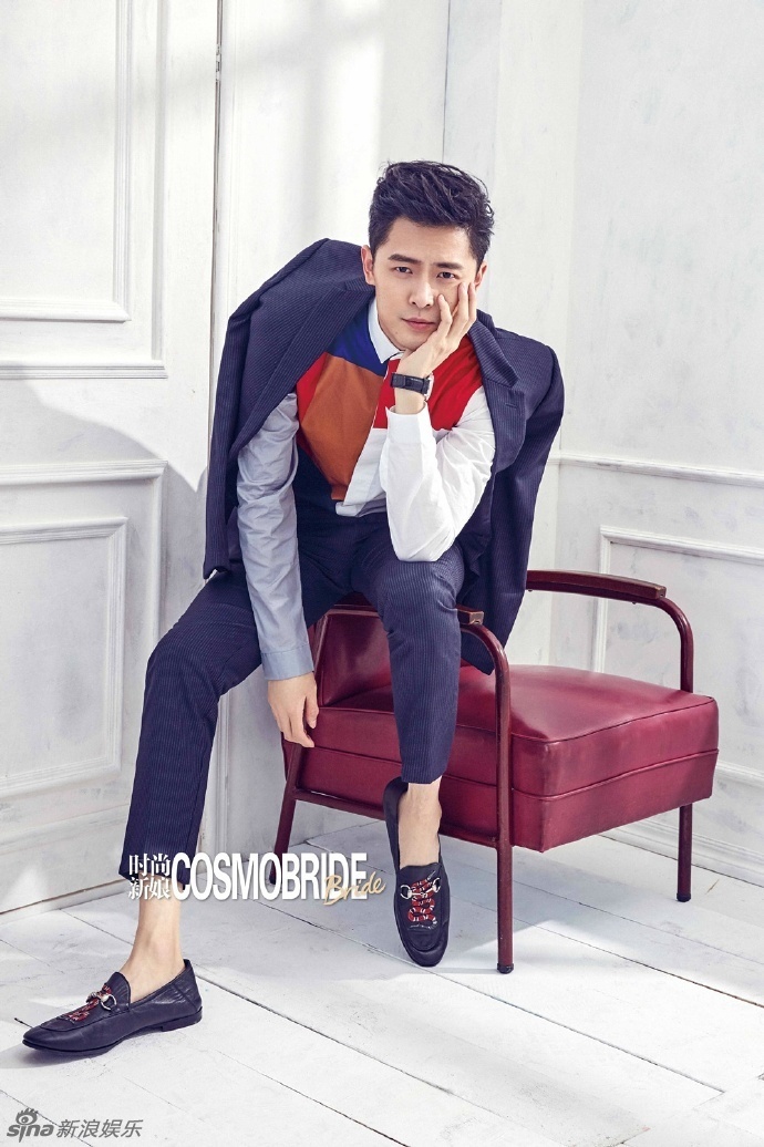 新浪娱乐讯 近日,付辛博颖儿共同拍摄写真,西装配纱裙,两人甜蜜似