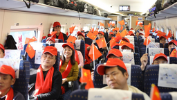 重慶今年首趟返崗專列發車 近400名川渝務工人員“一站式”返粵