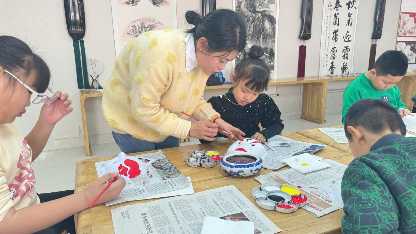 【原創】東營市河口區：舉辦DIY京劇臉譜活動_fororder_圖片1