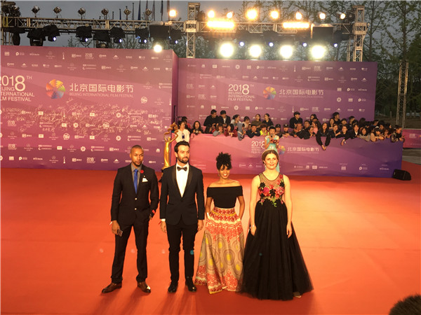 入围天坛奖的《克罗多娃》剧组_fororder_微信图片_20180422182918_副本