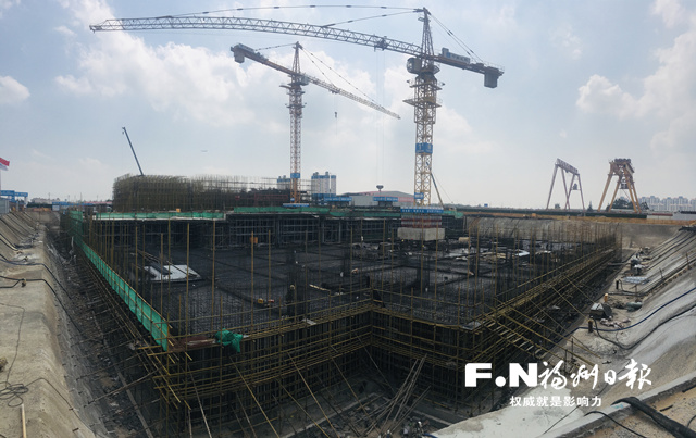 濱海新城新投商務中心加快建設 預計明年6月封頂