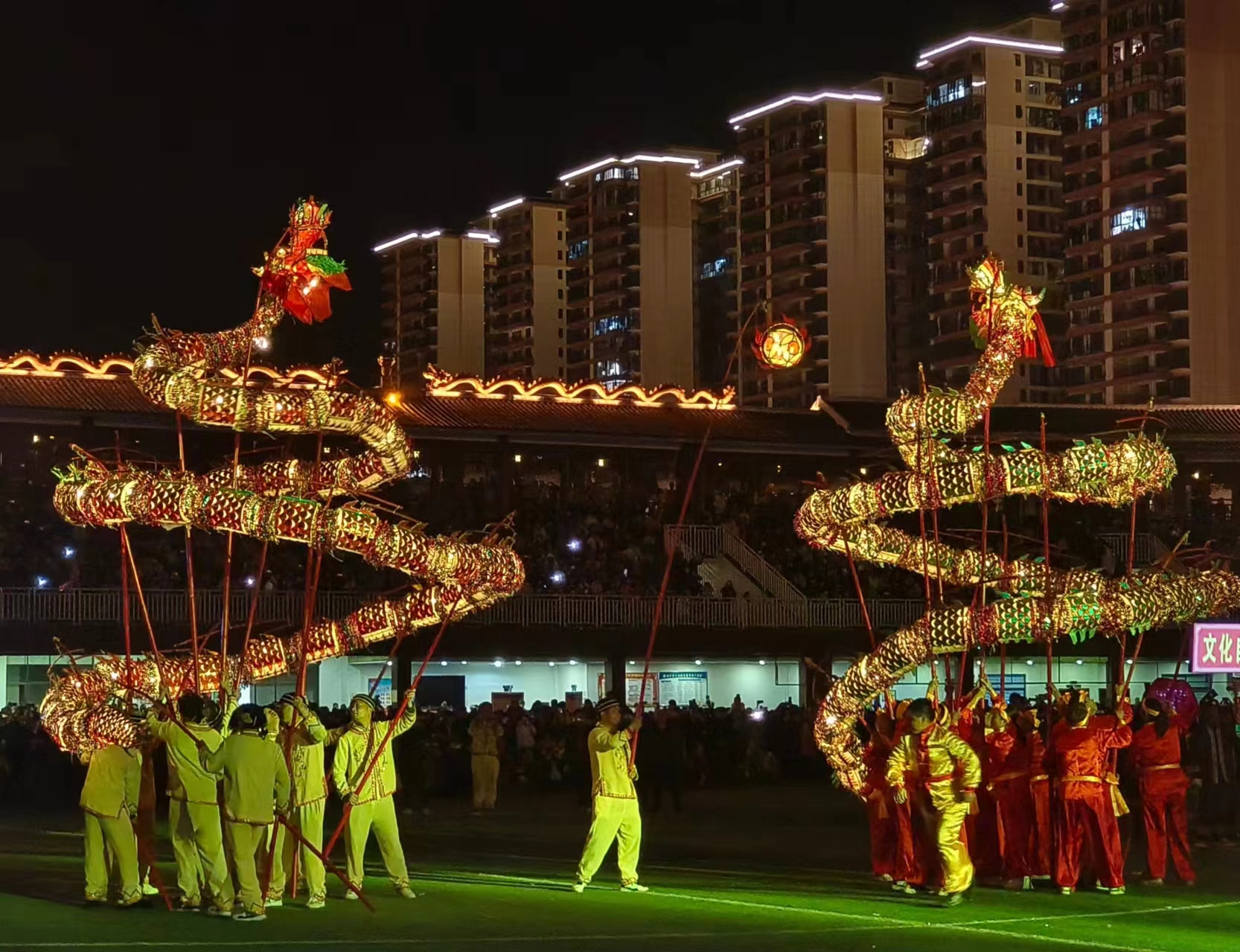 扎制过程总共有100多道工序，耗时近1个月完成—— “城步吊龙”令人叹为观止_fororder_微信图片_20240221132432