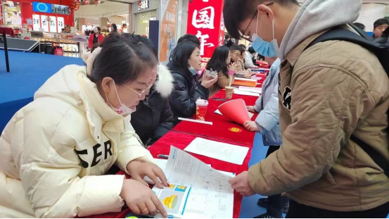 河北鹽山:跨省招工搶先機 引才援企開心局_fororder_河北鹽山:跨省招工搶先機 引才援企開心局(1)343