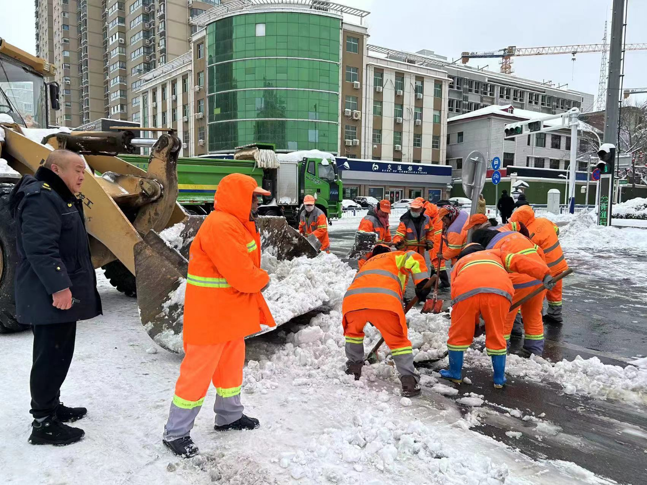 石家庄市鹿泉区：连续奋战清融雪 全力以赴保畅通_fororder_1