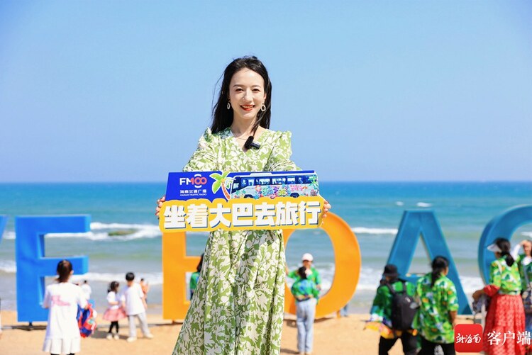新玩法+新体验！海南环岛旅游公路观光巴士开通_fororder_00323032252_b397f3f1