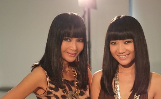 娱乐圈里的亲生母女：刘亦菲妈妈惊艳李小璐妈妈美貌