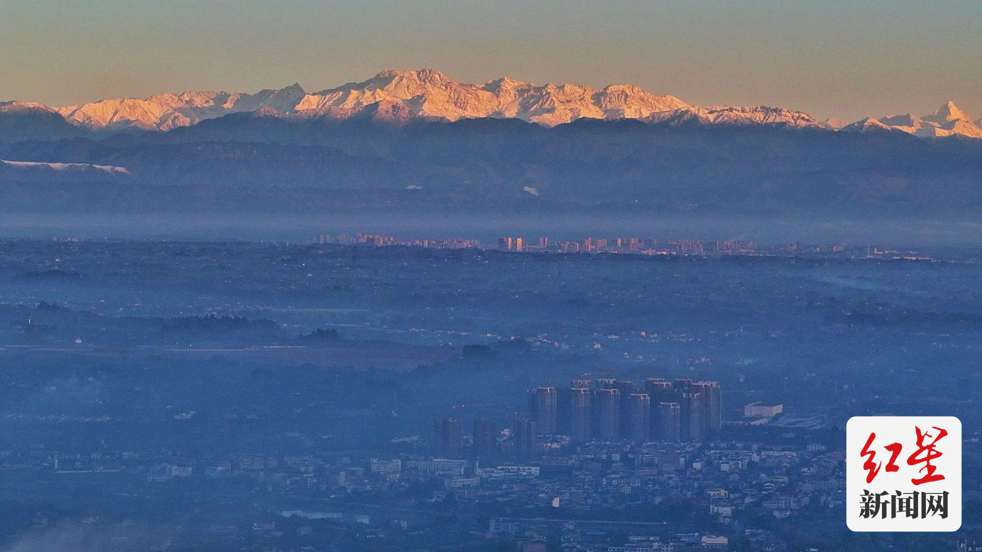 （转载）暖阳回归 在蒲江长秋山遥望雪山
