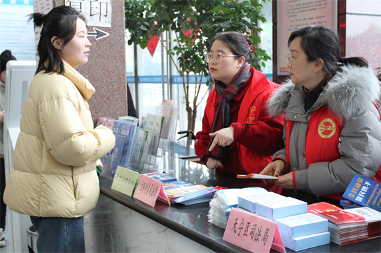 常州天寧區司法局開展“農民工學法活動周”法治宣傳活動_fororder_圖片1