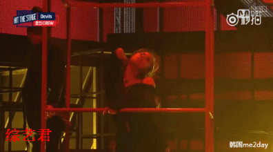 组图：空翻电胸抖臀超性感！韩星跳舞血脉喷张