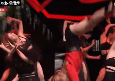 组图：空翻电胸抖臀超性感！韩星跳舞血脉喷张