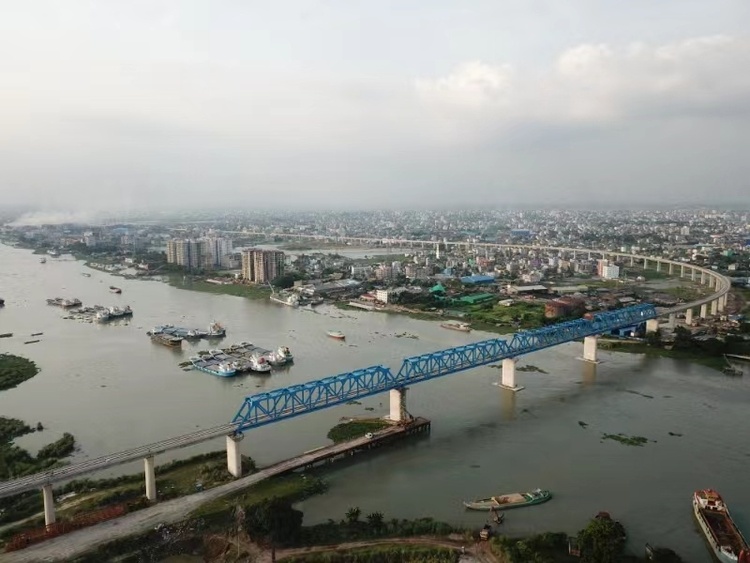 【新春走基层】中国建设者：在孟加拉国的“母亲河”上创造奇迹