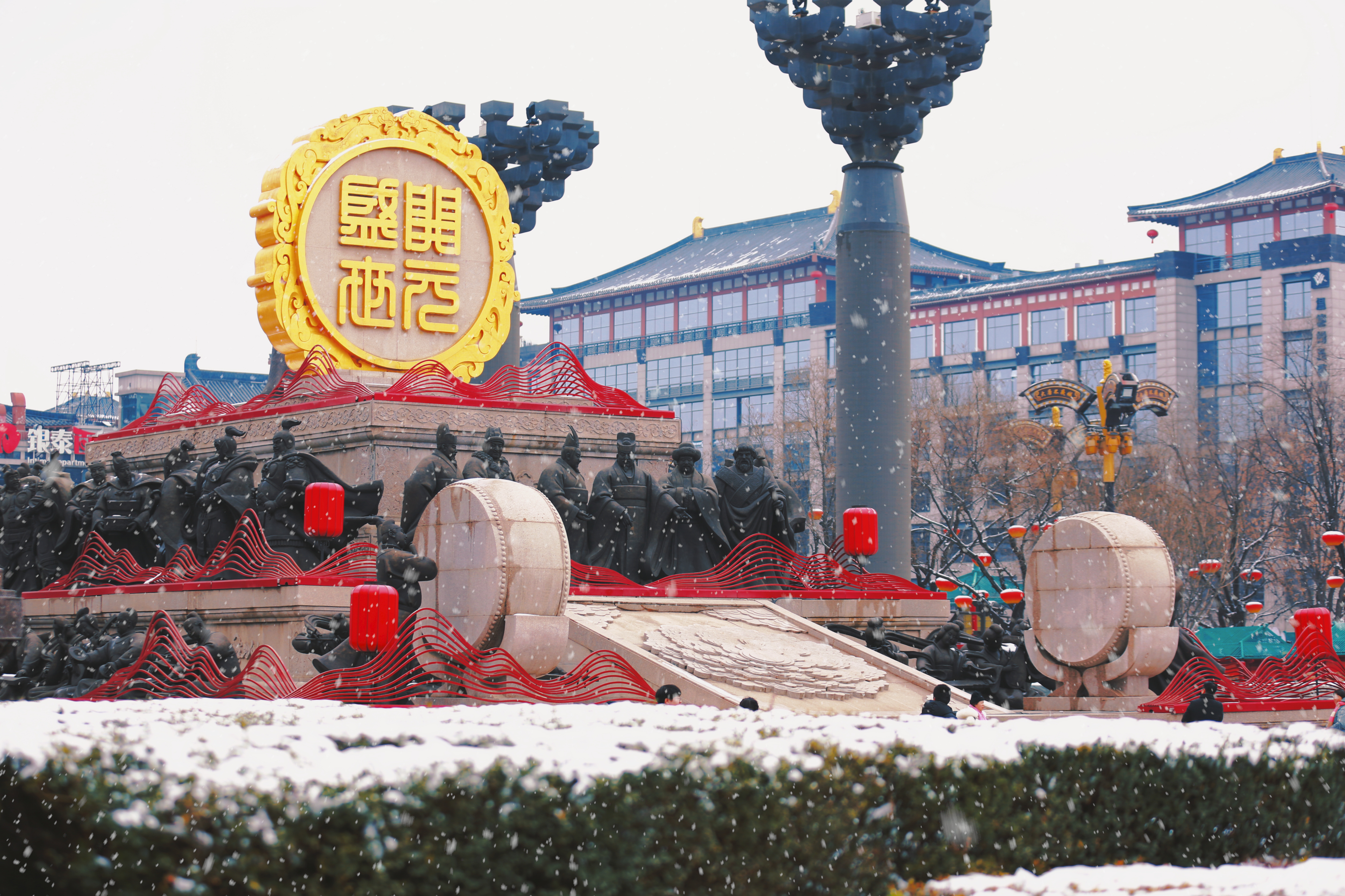 【光影里的陕西年】下雪后的西安有多美？快来“梦回大唐”_fororder_西安大唐不夜城 (7)