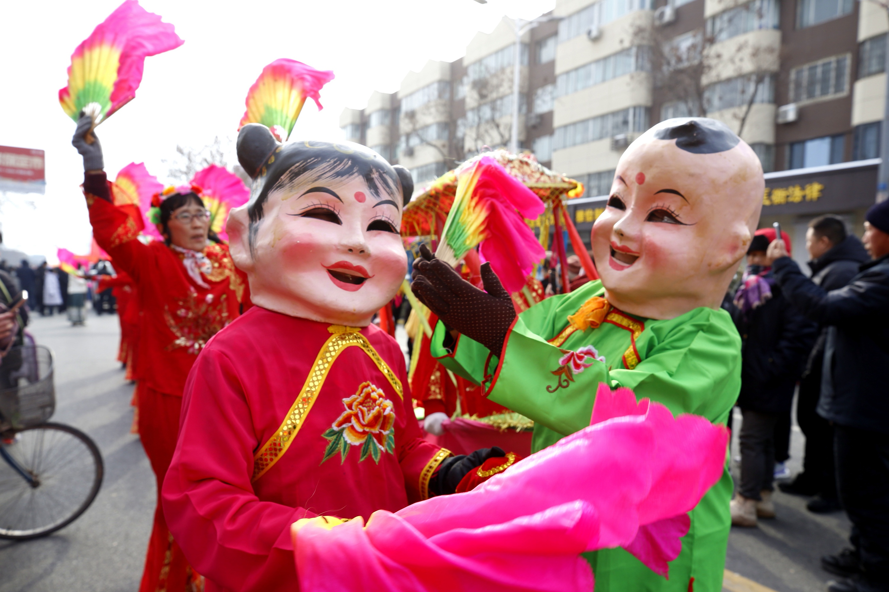 图片默认标题_fororder_保定市满城区花会进城展演《吉祥福娃》 摄影 田素然