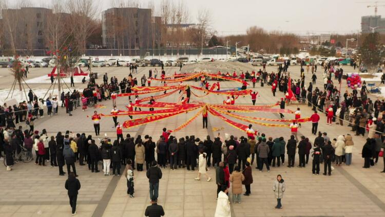 图片默认标题_fororder_花会进城民生展演。李萌摄