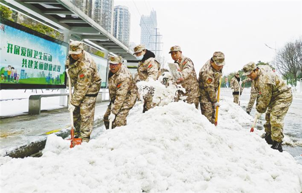 與冰雪鏖戰的136個小時 ——湖北省應對低溫雨雪冰凍天氣11部門聯合值守中心側記_fororder_03