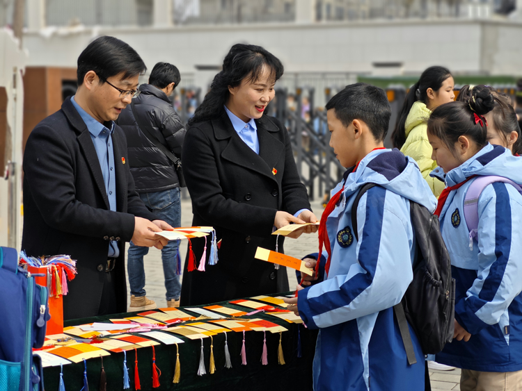 渭南市临渭区：春风至 学子归_fororder_图片1