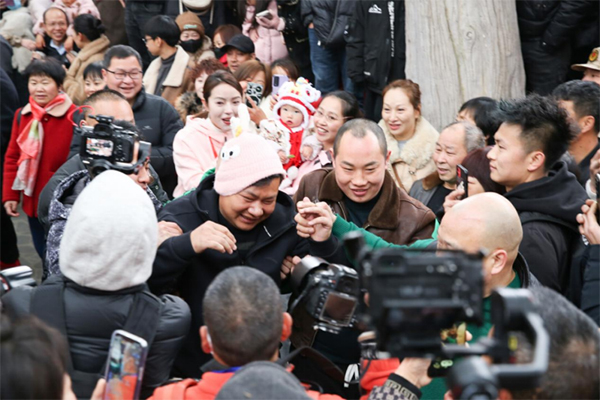 "拉保保"现场 供图 广汉市委宣传部"拉保保"现场 供图 广汉市委宣传部