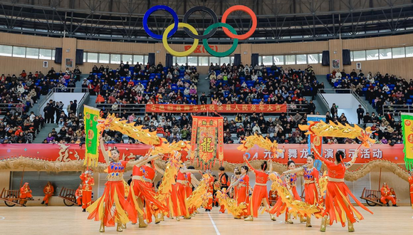 Zhejiang Tonglu: Popular Dragon Dance Brings Vitality of the Year of Dragon