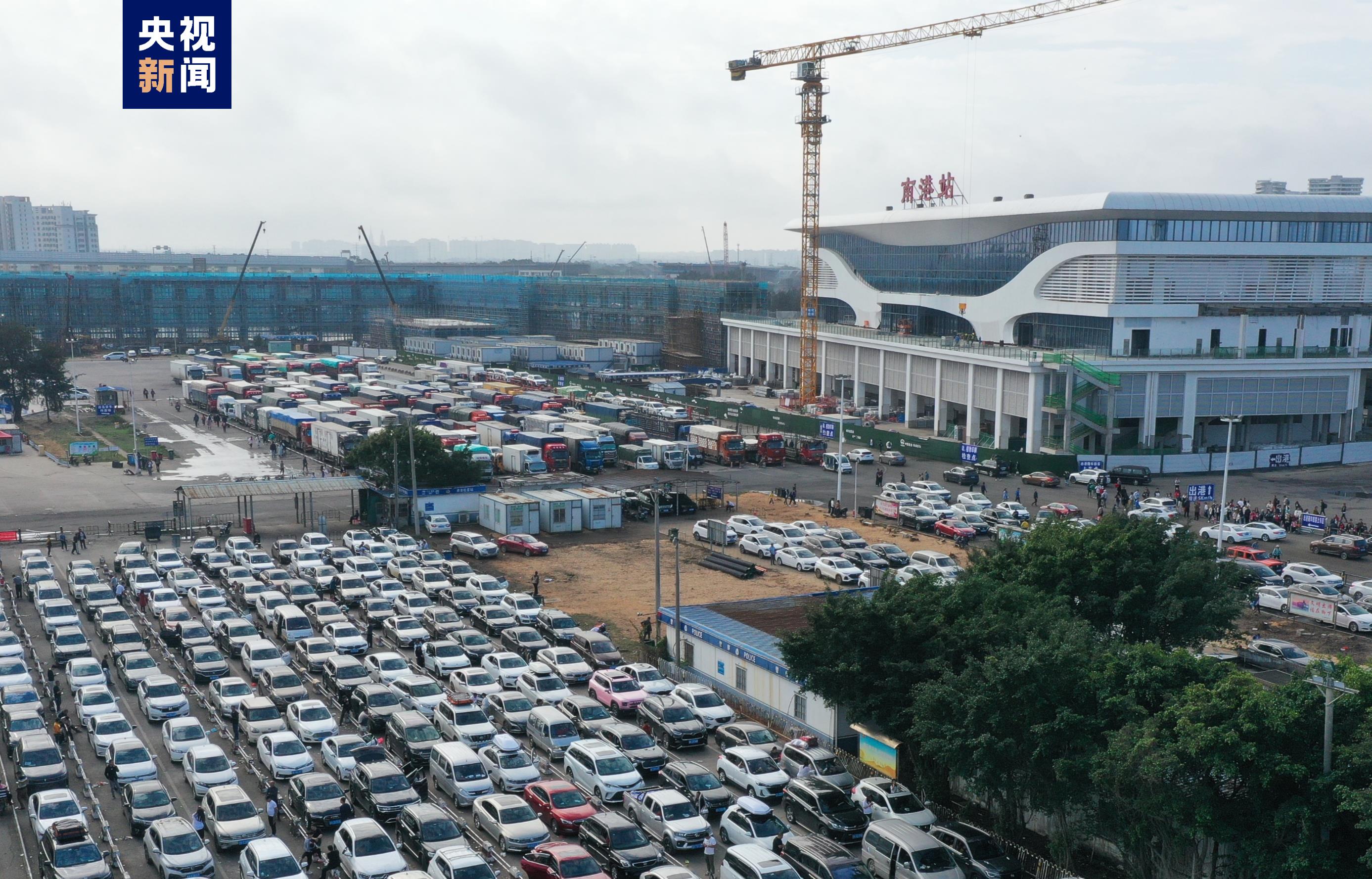 目前海南鐵路渡口積壓汽車已基本疏運完畢_fororder_20240227141746589