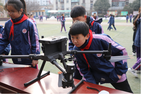 石家庄市桥西区：特警进校园 共筑安全防线_fororder_石家庄市桥西区：特警进校园 共筑安全防线377