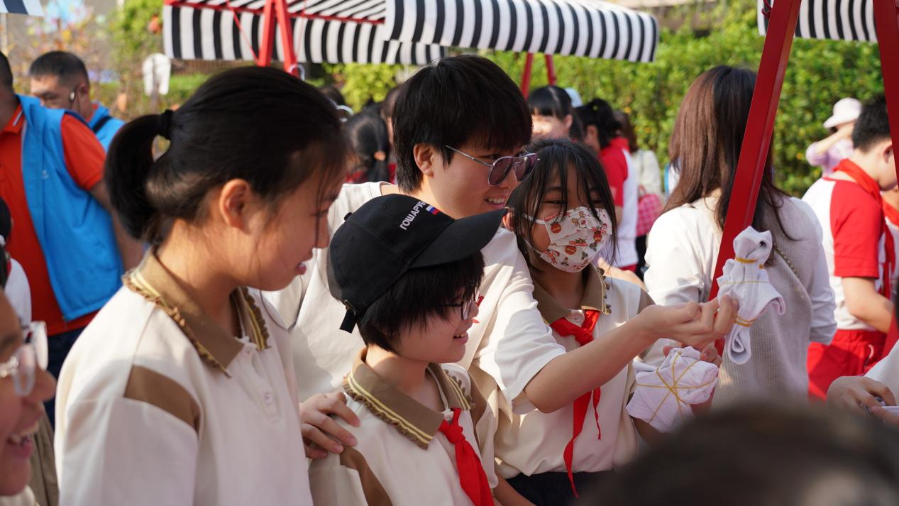 体验非遗扎染工艺 遇见“布”一样的精彩_fororder_图片11