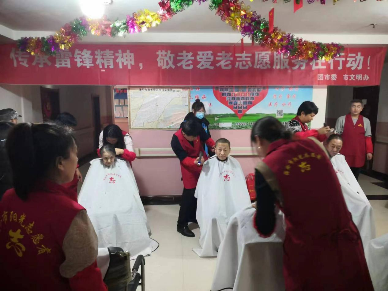 雷锋精神薪火相传|海伦市开展“敬老爱老志愿服务在行动”主题活动_fororder_图片1