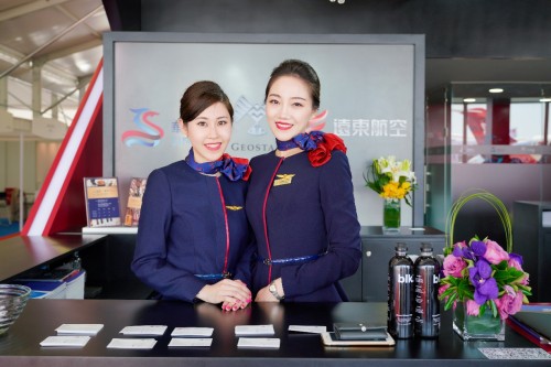 华龙航空携自有大型公务机BBJ亮相2018亚洲商务航空展会