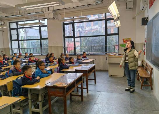 弘扬雷锋精神  争做追“锋”好少年_fororder_图片2