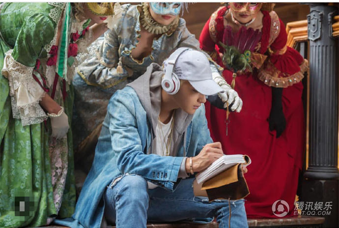 一言不合就撩粉!黄子韬自爆自拍不修图真相_娱乐_腾讯网