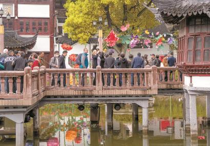 “宜游”更“易游” 大规模旅游团陆续入境上海_fororder_010407_p20