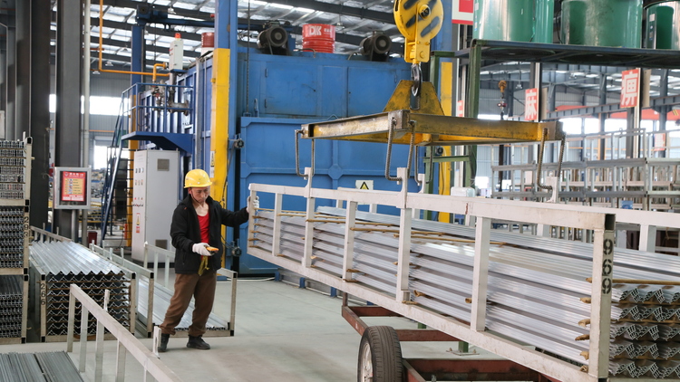 六盤水市水城區:企業訂單增加 啟動新一輪招聘