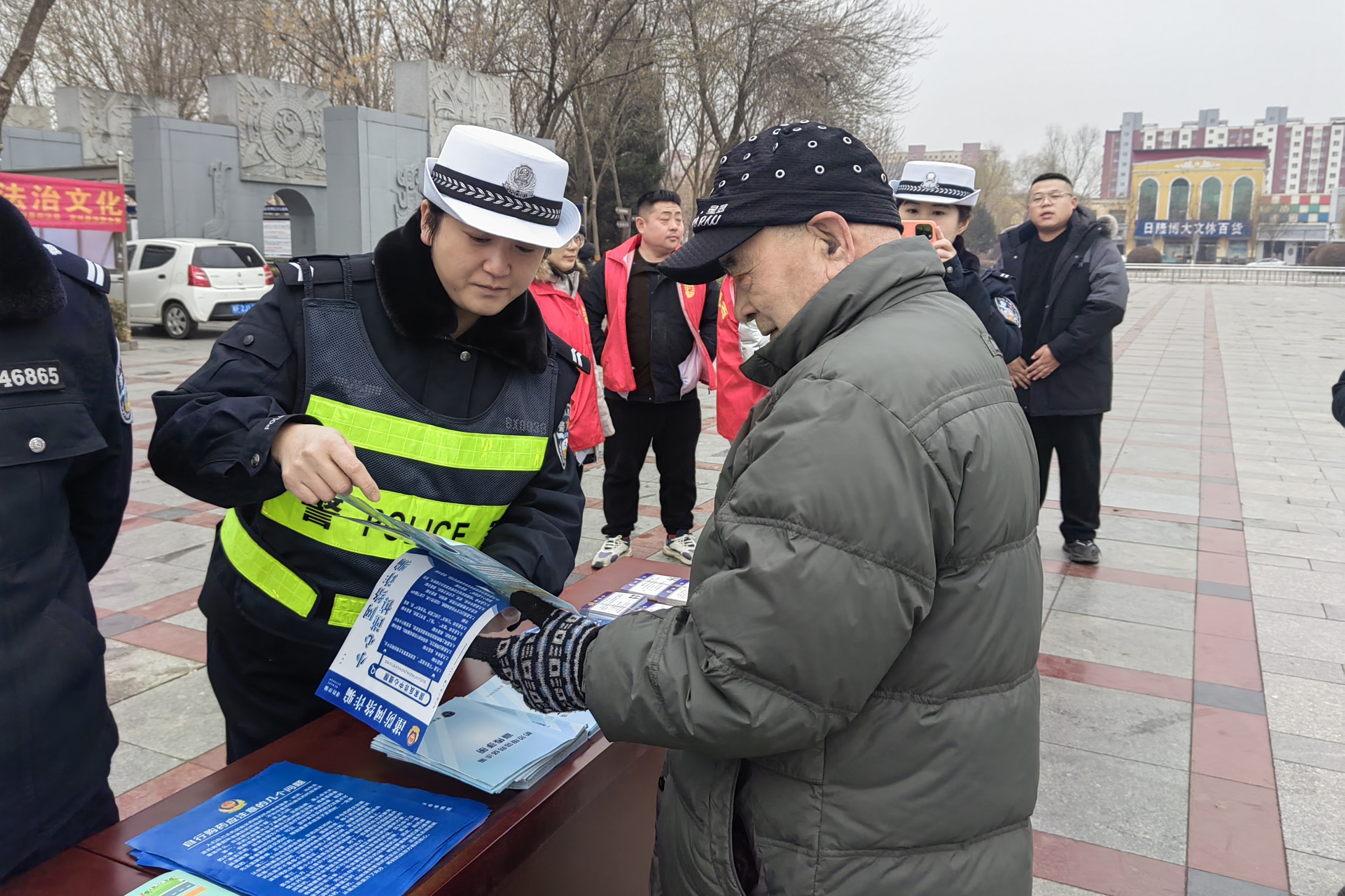 河北定兴：传承雷锋精神 助力文明实践_fororder_003