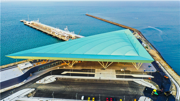 中国企业承建的巴拿马阿马多尔邮轮码头正式开业_fororder_图片4