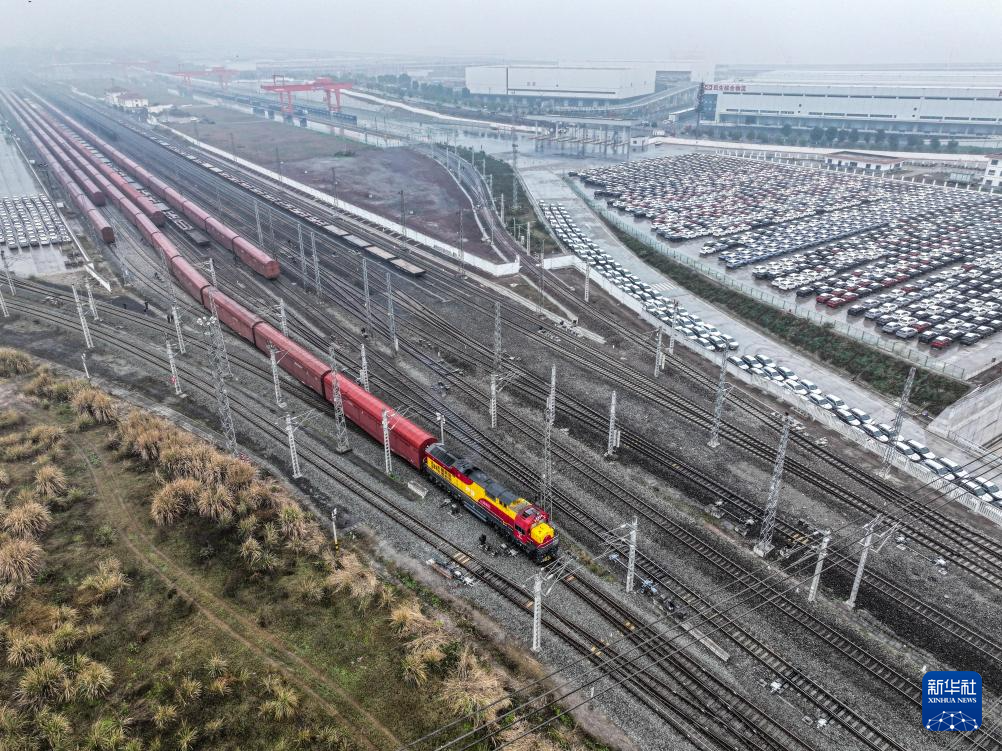 重慶中歐班列2023年整車出口突破11萬台