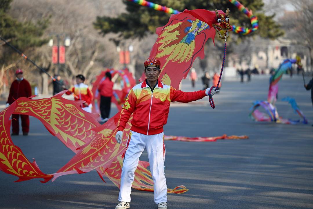 春舞“龙抬头”