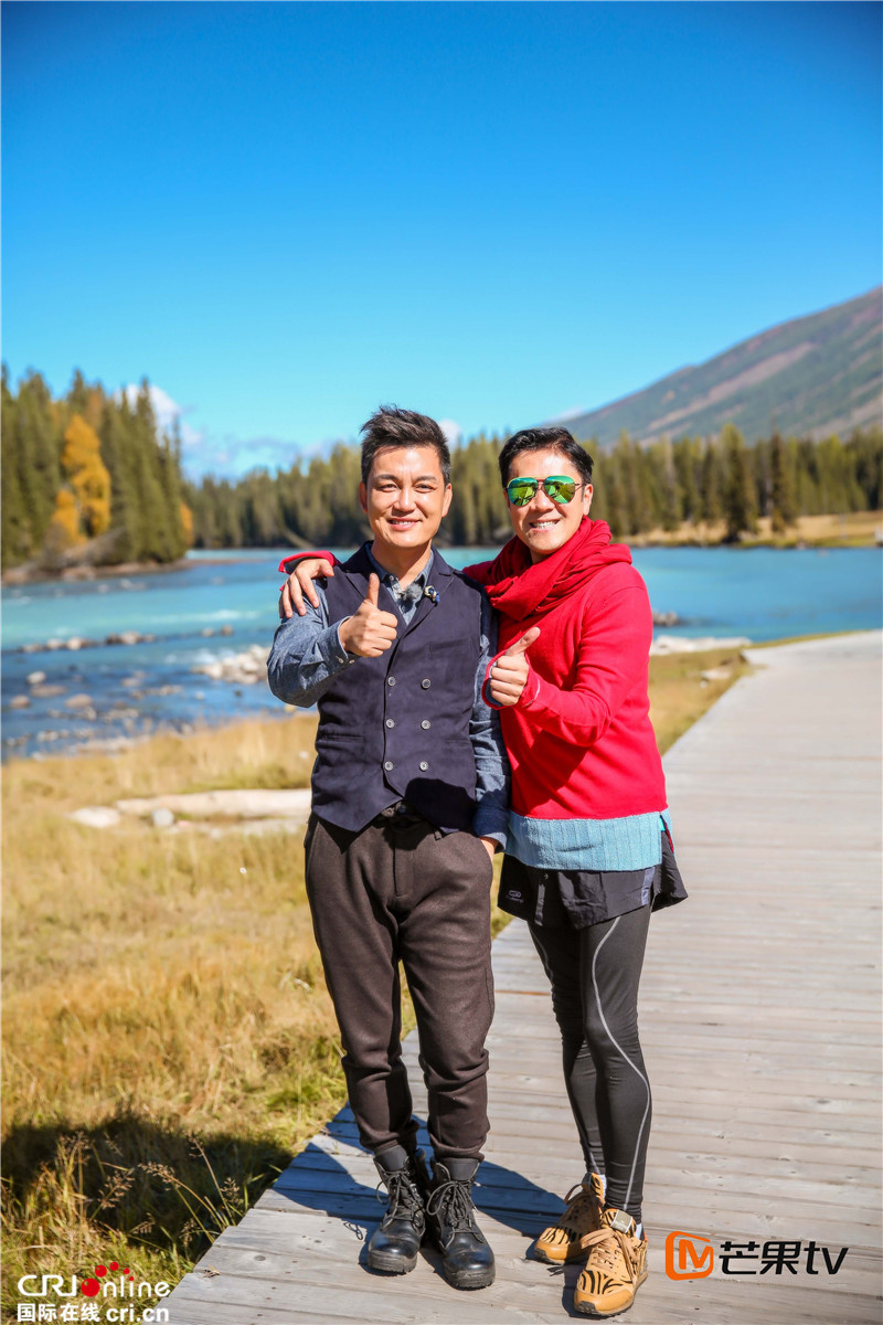 《爸爸4》 铁打的村长流水的爸 李锐骑马帅气出场