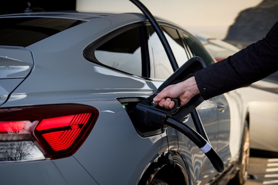 奥迪充电中心入驻法兰克福：便捷、快速、人性化_fororder_image004