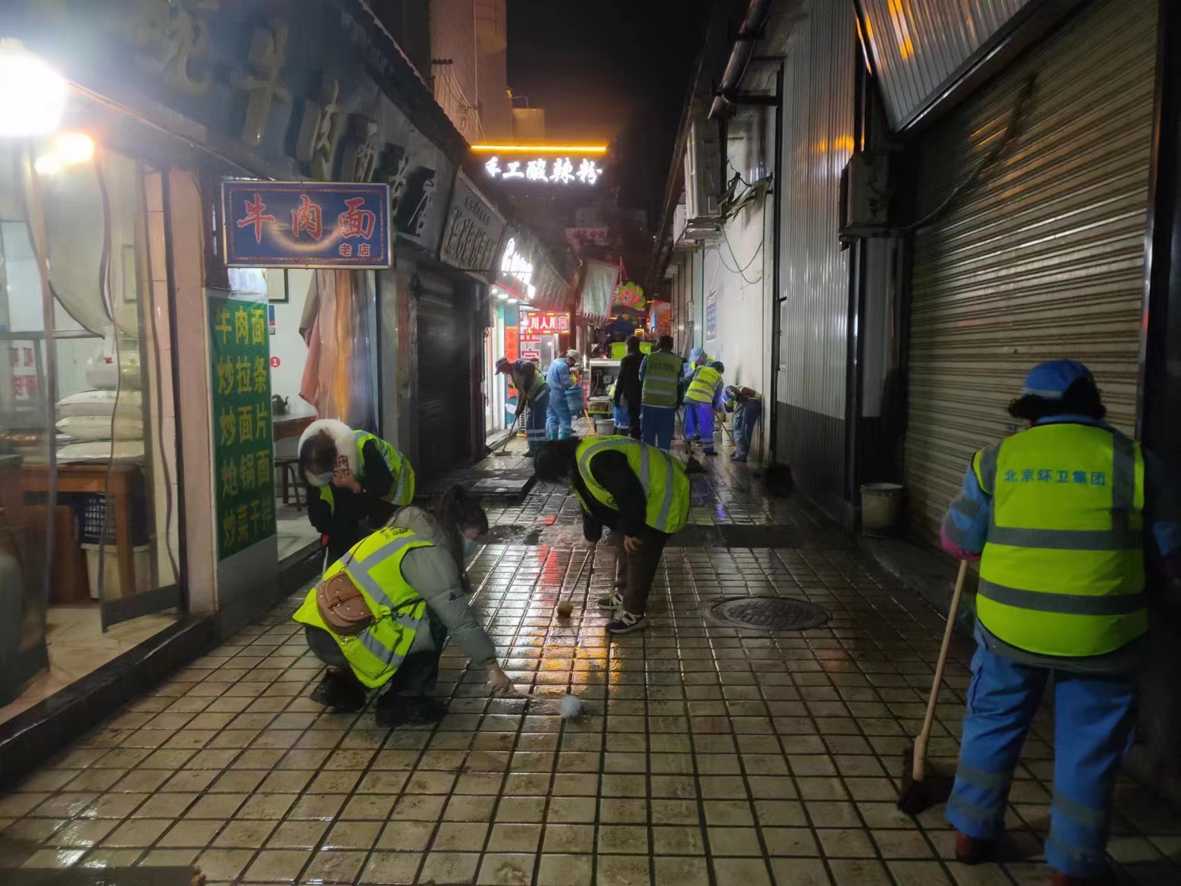 天水：秦州环卫当好城市“管家” 兜底市容环境 助推“天水麻辣烫”更红火_fororder_微信图片_20240312100050