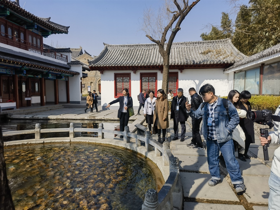 【Hi，Shandong】在明水古城景区，赴一场泉水与文化之约_fororder_马