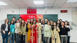 江西科技学院举办“中国龙，福泽四海”英语角活动