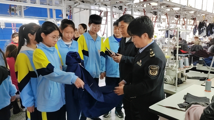 河北淶源：舉行“3.15”國際消費者權益日宣傳活動_fororder_1