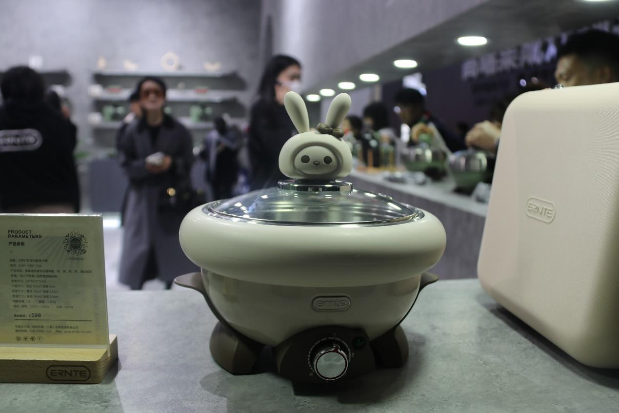 AWE 2024 现场直击丨是颜控又怎么样？好看的东西就是惹人喜欢啊！【组图】_fororder_wps_doc_8