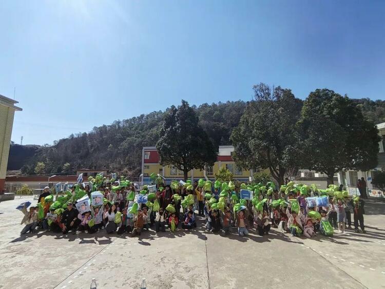 蒙牛携手“青椒计划”走进大凉山 持续振兴乡村教育_fororder_wps_doc_1