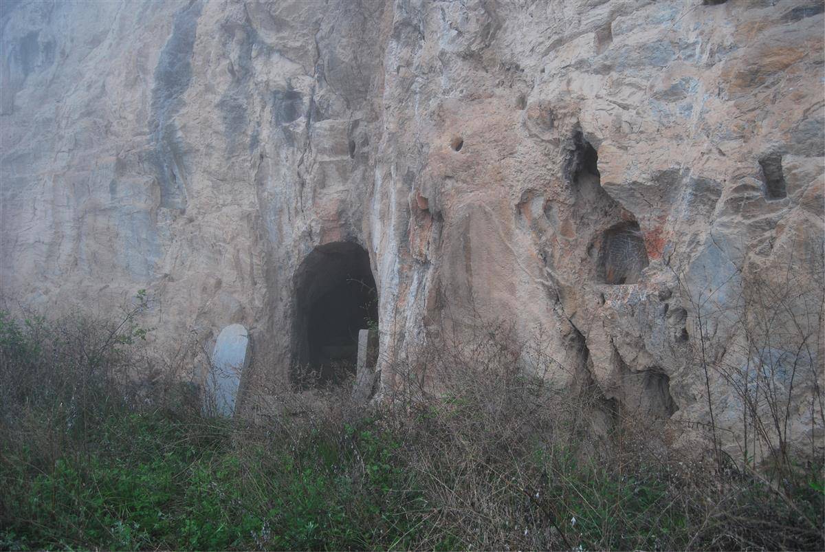 十堰鄖西發現一批明清時期石窟石刻遺跡