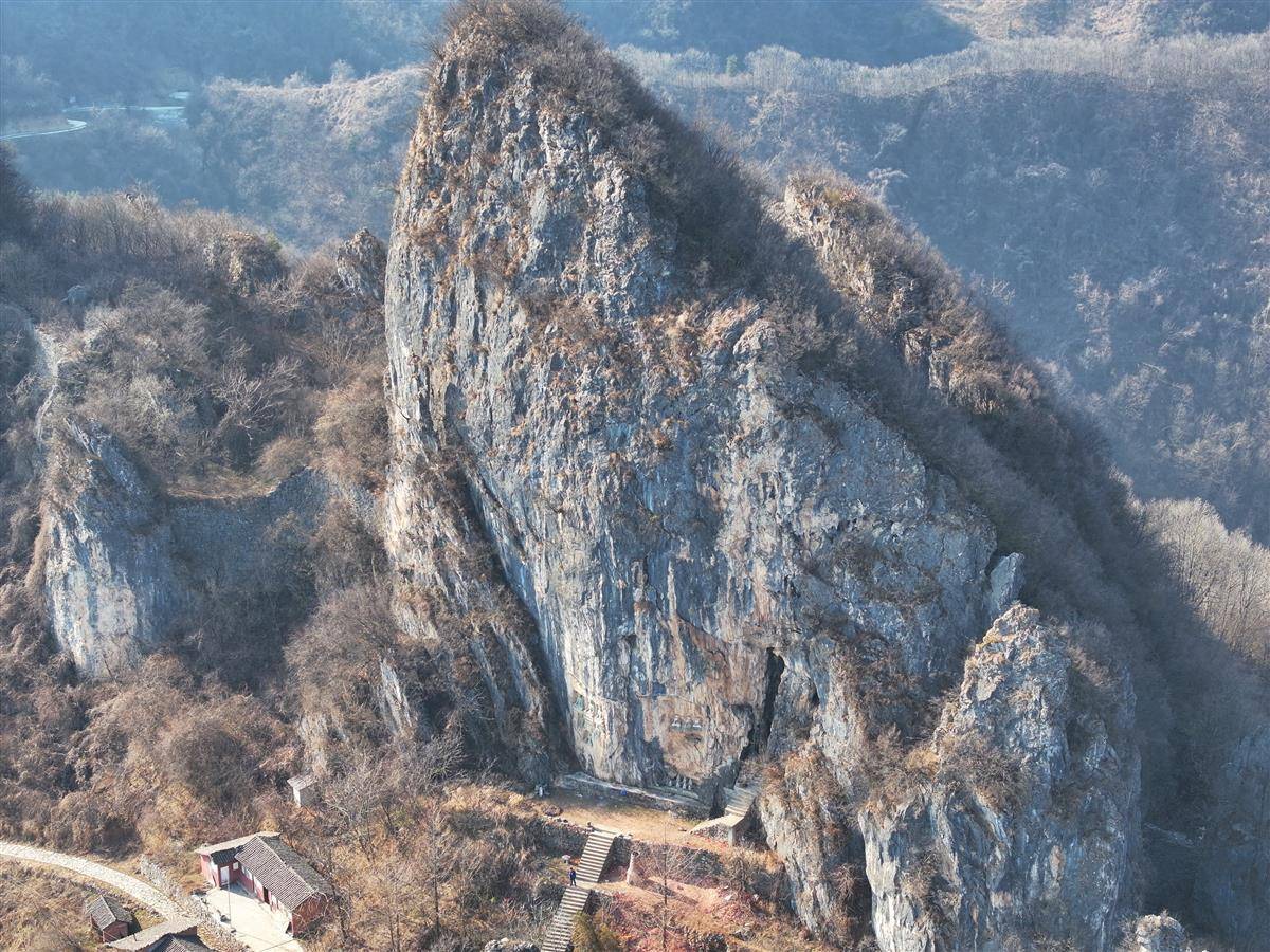 十堰鄖西發現一批明清時期石窟石刻遺跡