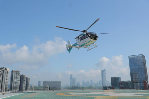 “空中120”来了！华西医院航空医疗网络体系初步构建_fororder_紧急救援演练 供图 华西医院
